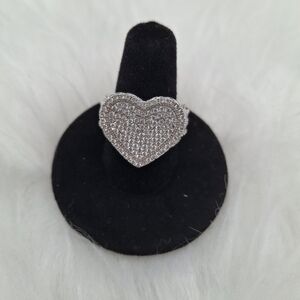 Elegant Silver Heart Ring